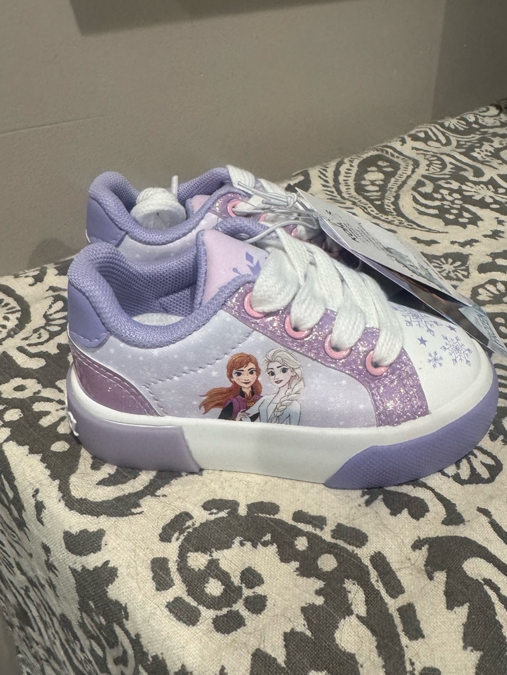NWT Disney Frozen Lilac Glitter Kids Sneakers